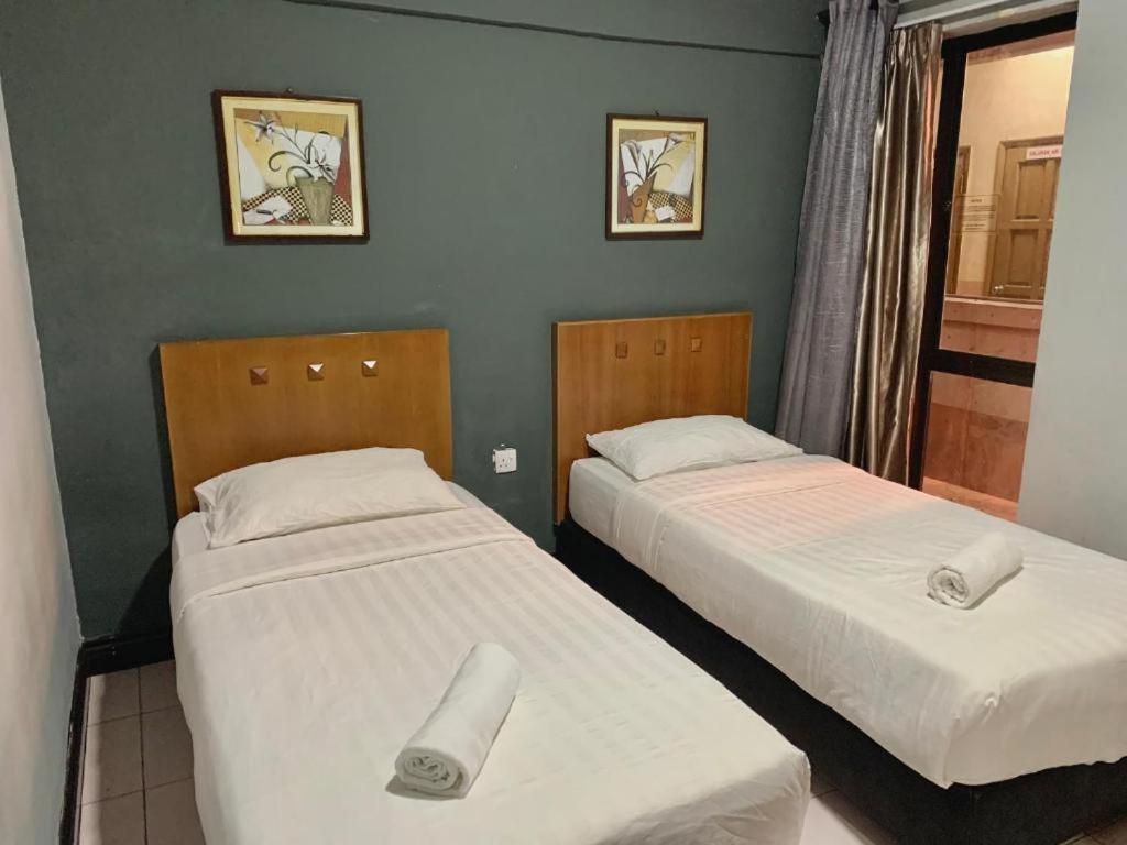 Marina Court Vacation Home 3 Bedrooms - Kota Kinabalu Eksteriør billede