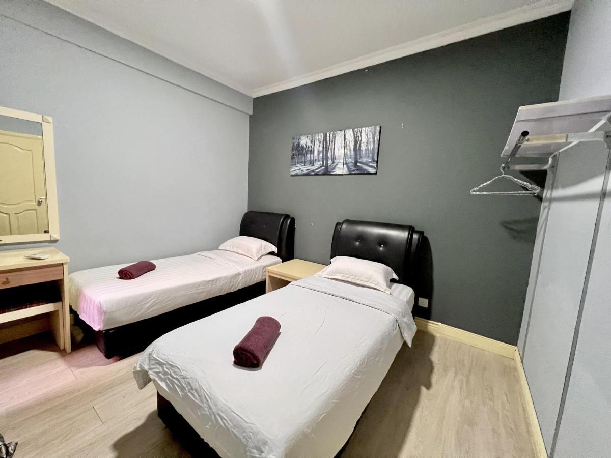 Marina Court Vacation Home 3 Bedrooms - Kota Kinabalu Eksteriør billede
