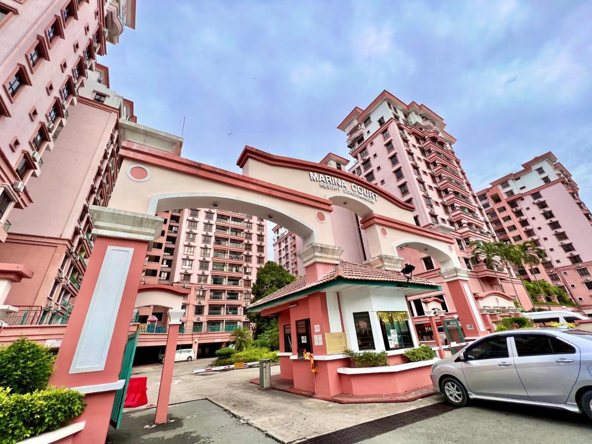 Marina Court Vacation Home 3 Bedrooms - Kota Kinabalu Eksteriør billede