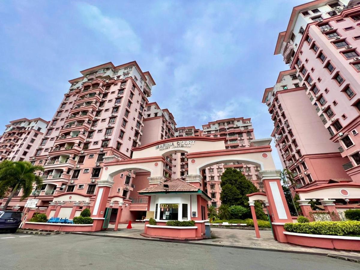 Marina Court Vacation Home 3 Bedrooms - Kota Kinabalu Eksteriør billede