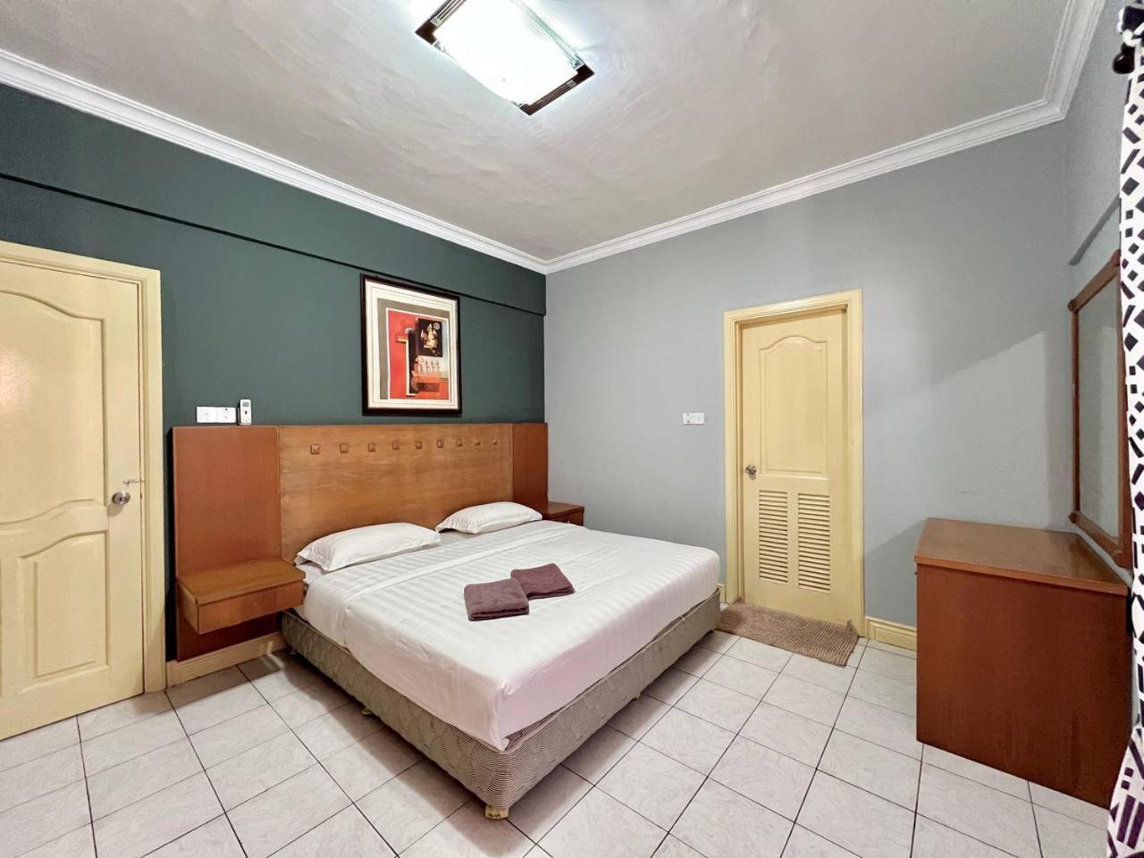 Marina Court Vacation Home 3 Bedrooms - Kota Kinabalu Eksteriør billede