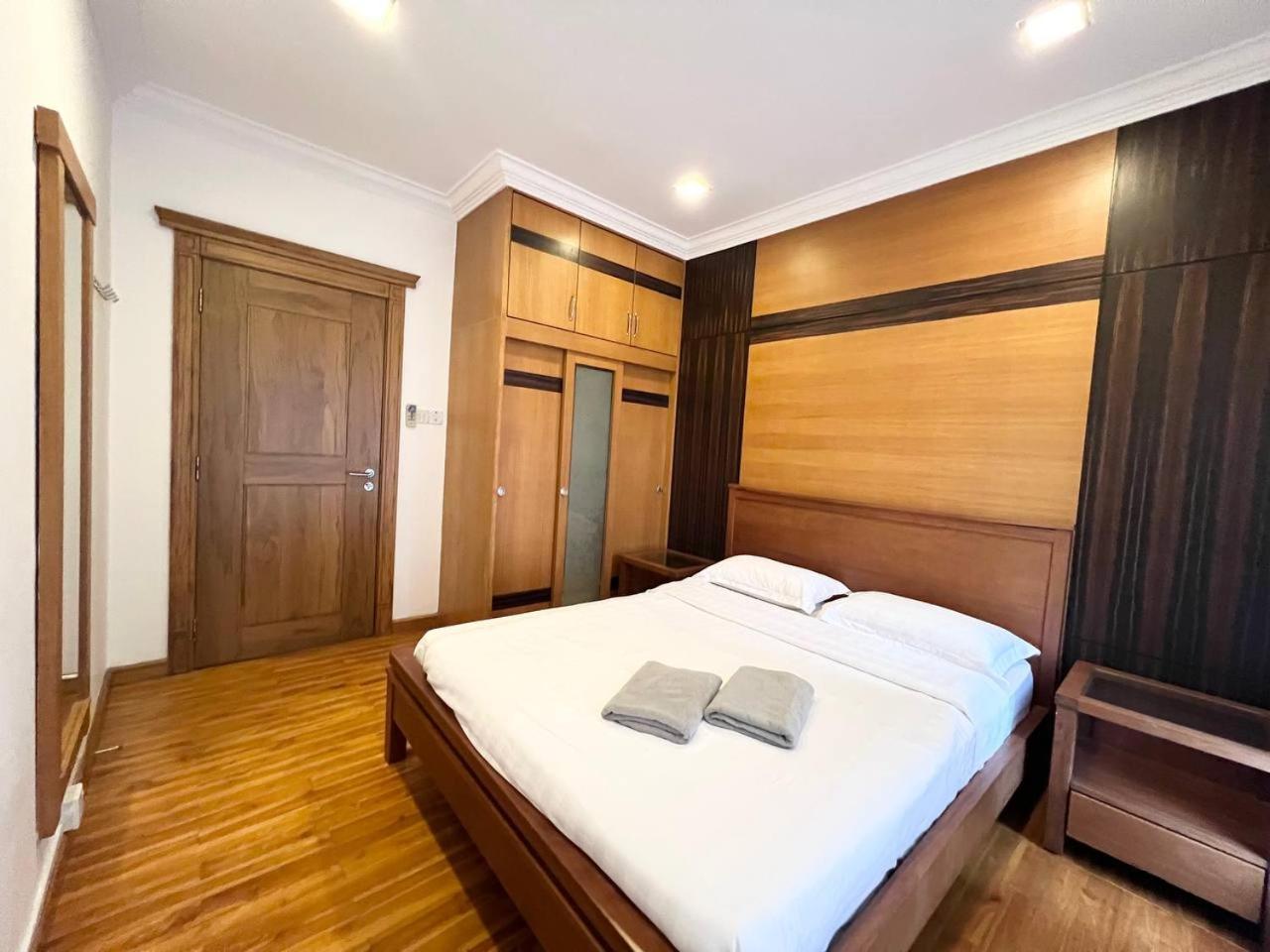 Marina Court Vacation Home 3 Bedrooms - Kota Kinabalu Eksteriør billede