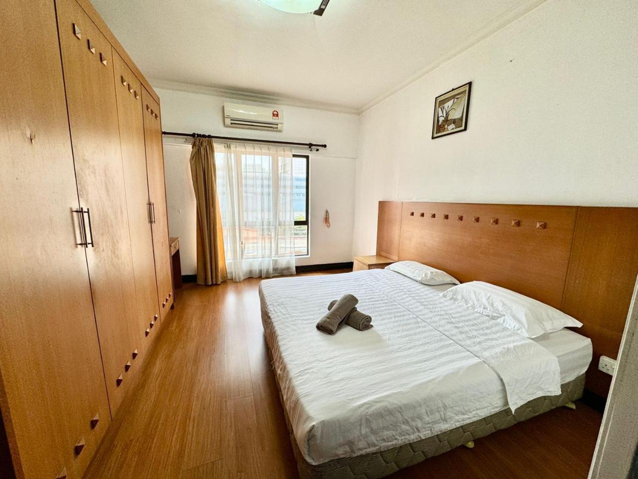 Marina Court Vacation Home 3 Bedrooms - Kota Kinabalu Eksteriør billede